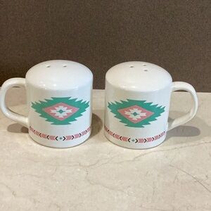 Meiwa Southwest Table Art Vintage Salt & Pepper Shakers Rare